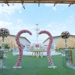 گل آرایی و ورودی عروس و داماد  تالار شمس العماره