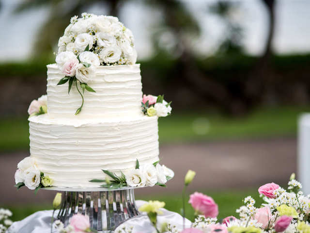 کیک عروسی گلی